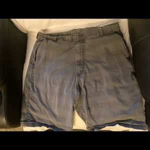 Wrangler shorts size 33